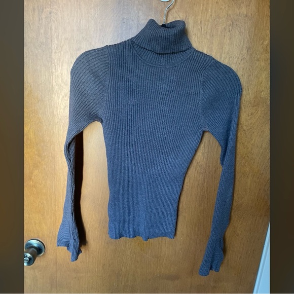 Viola Rib Sweater in Charcoal. Size Small - Picture 3 of 6